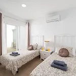 Villa Amaru *